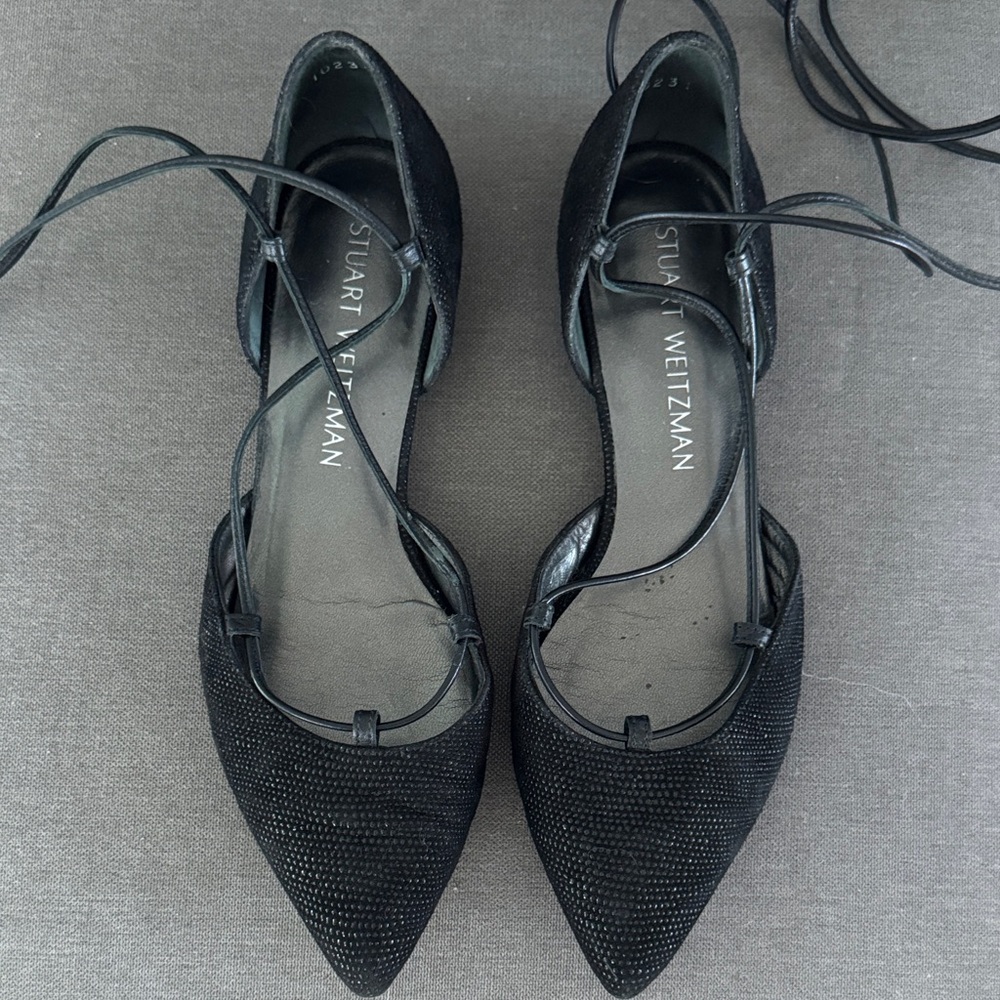 Stuart weitzman gilligan lace up flats